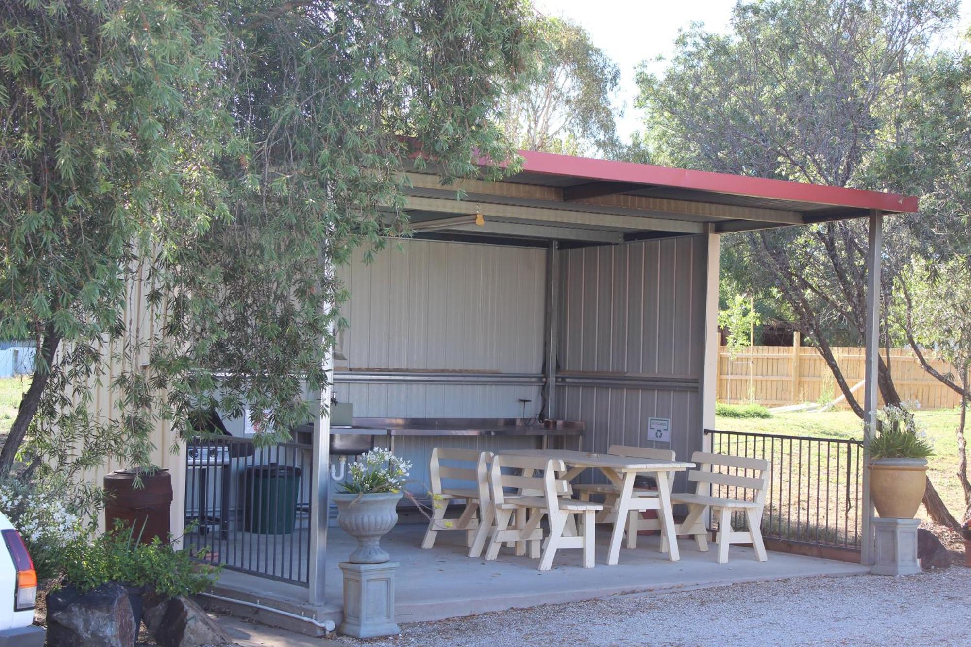 The Lydoun Motel Chiltern ภายนอก รูปภาพ